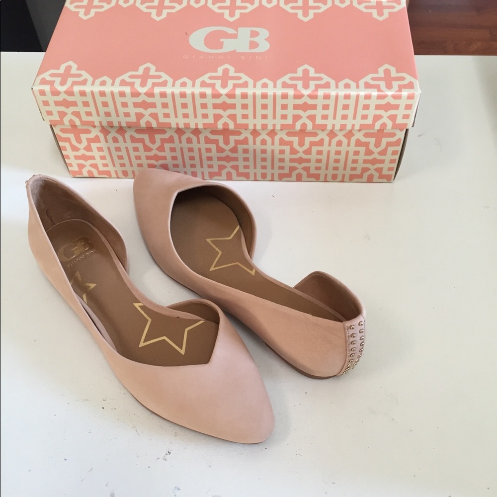Gianna Bini nude sand flats 7.5
